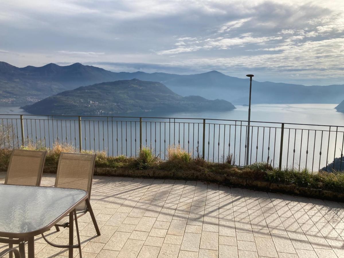 Appartamento Grande Terrazza Vista Lago Parzanica Extérieur photo