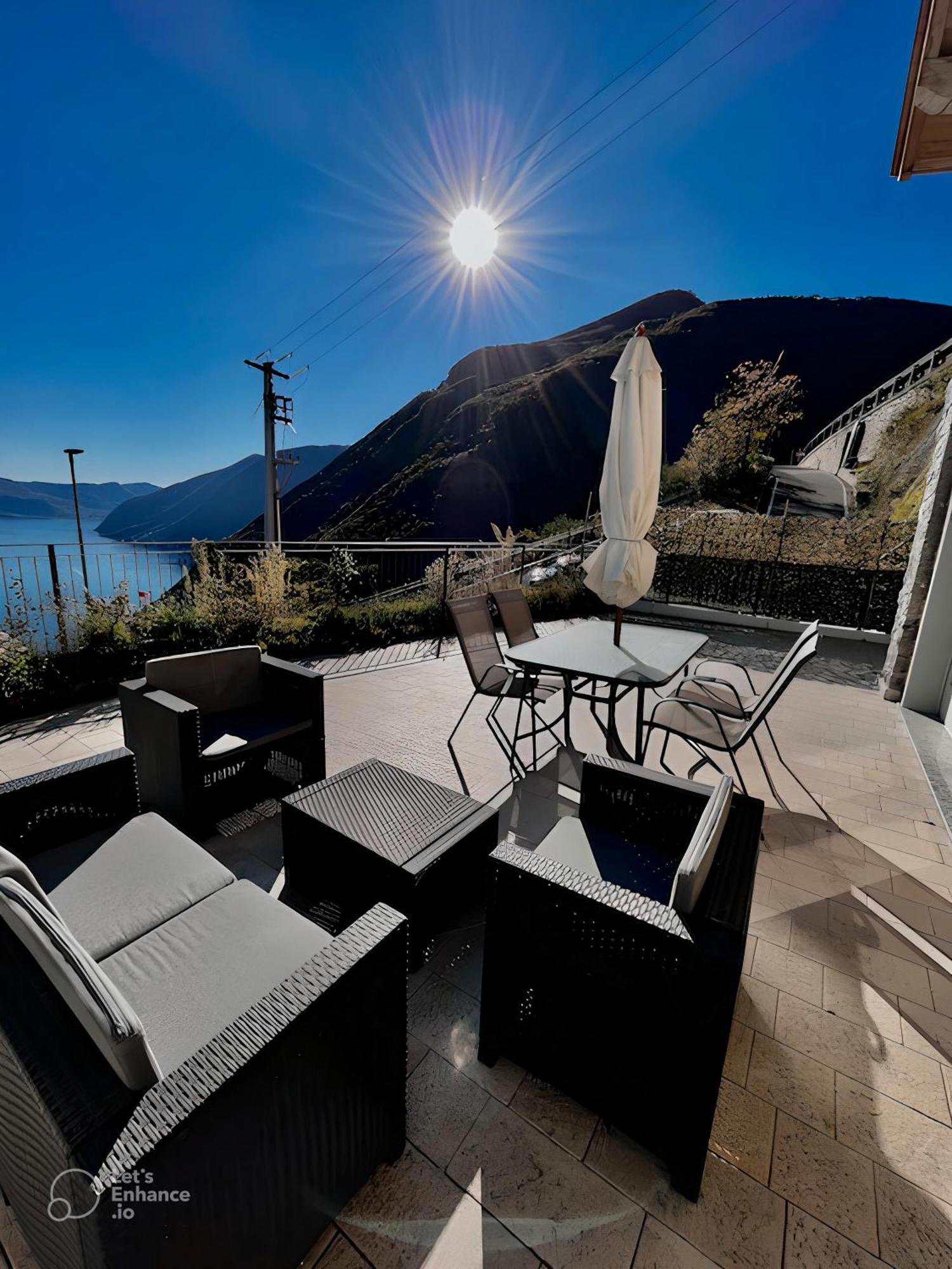 Appartamento Grande Terrazza Vista Lago Parzanica Extérieur photo